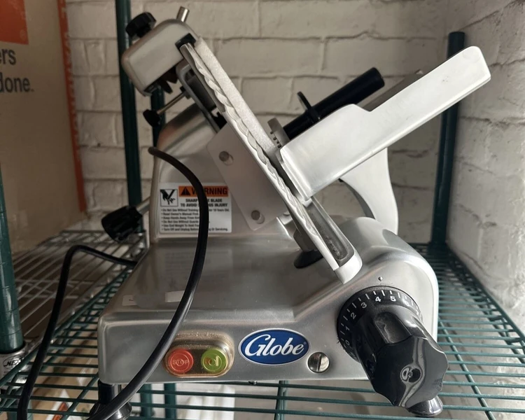 Used Globe _UNKNOWN_ Slicers / Dicers / Cutters Michigan US | Grocery Equipment Sales #1069793