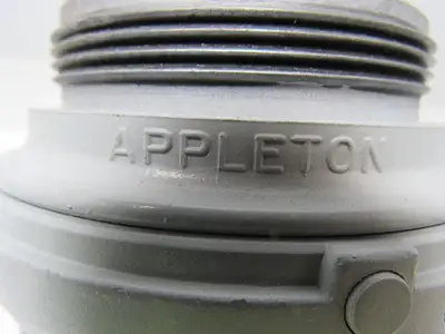 Appleton VU-100 V-51 Fixture Unit. Socket, Globe & Guard, Clear Mixed Lot/2