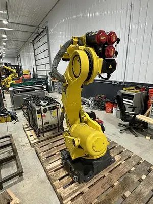 Used 2013 FANUC FANUC R-2000IB/210F Robots Michigan US | Aucto #1332186