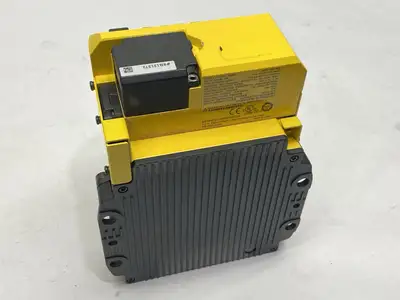 SZ-V04 | Keyence  Safety Laser Scanner Multi-Function Type Standard SYSTEM FAULT - For parts or not working