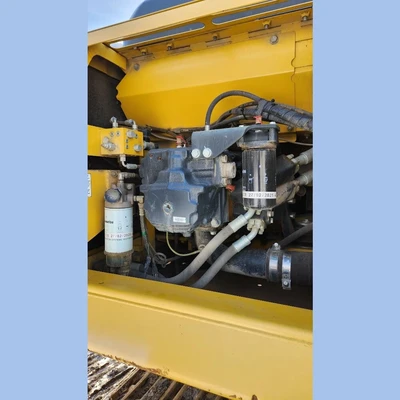 USED KOMATSU PC200LC-8