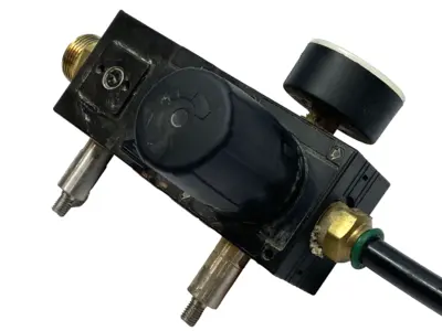 Used Knapp Air Pressure Regulator w/Gauge Inline Unit Hose Fitting Air Pressure Regulators Michigan US | Maverick Industrial Sales #1394277