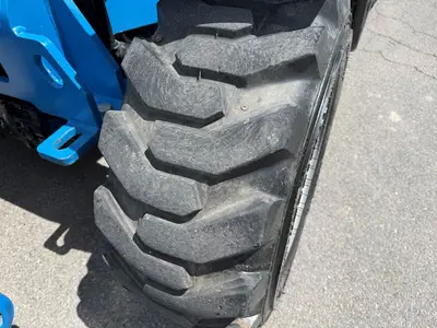USED 2018 GENIE GTH-5519