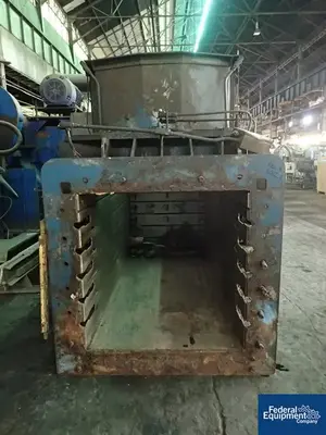 USED American Bale Company American Horizontal Auto Tie Baler, Model 804310150F