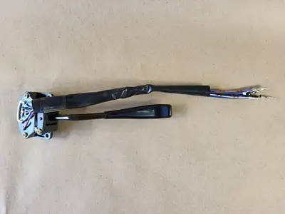 NEW TOYOTA GENUINE PARTS 84652-69435