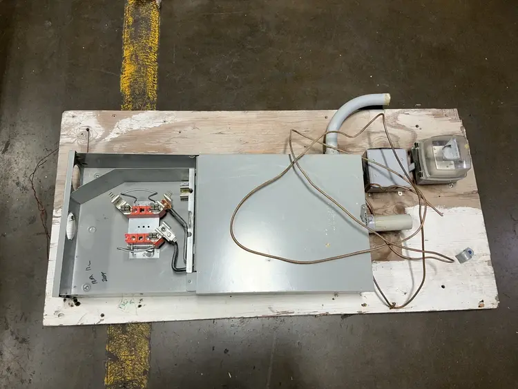 Used MILBANK _UNKNOWN_ Switchgears Ohio US | HGR 24 #1280272