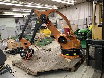 Used 2010 KUKA KR 100-2 PA 4 AXIS PALETTIZING ROBOT W/KRC 2 ED05 CONTROLLER Robots | Harbor Machinery Inc. #1283288