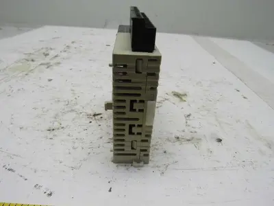 Mitsubishi FX2NC-16EYR-T-DS Programmable Controller Module Card