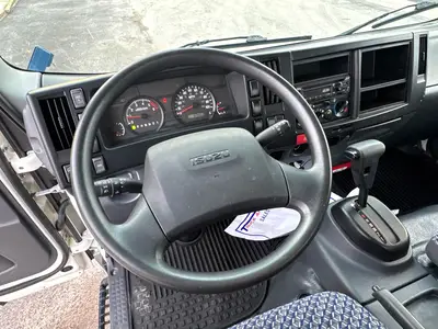 Used 2023 ISUZU NPR HD Box trucks Florida US | Truck and Van Outlet #1509234