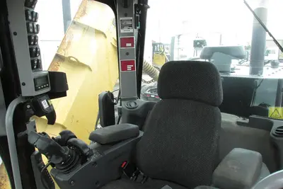 Used 2015 CATERPILLAR 160M VHP PLUS Motor Graders Manitoba CA | Conquest Truck & Auto Sales #1421340
