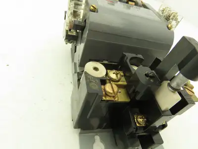 Furnas 14DP32A*9 AC Contactor Motor Starter 10Hp 600VAC 3Ph 75DF14 Contact Kit