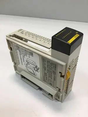 USED OMRON CQM1-OC222