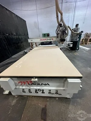 USED 2015 LAGUNA SMARTSHOP III