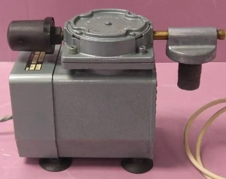 Used GAST DOA-V173-AA Vacuum Pumps Texas US | Bamko Surplus Process Equipment #934145