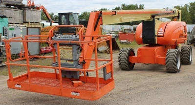 JLG 800 A, 4WDTelescopic Articulating Boom Lift