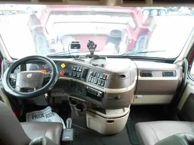Used 2017 VOLVO VNL64T780 Conventional trucks Arizona US | Tuscon Trux & Equipment Sales #1566185