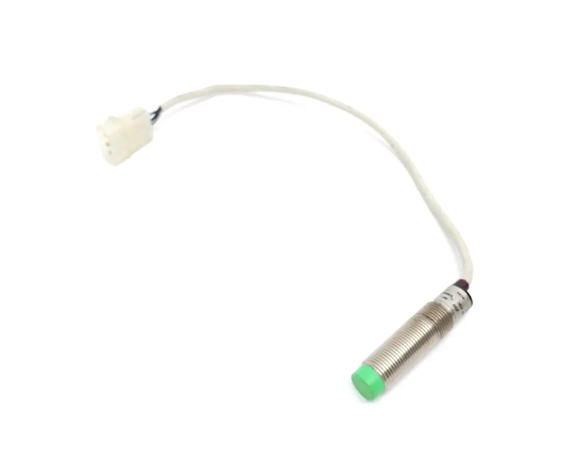 872C-D4NP12-E2 | Allen Bradley  Proximity Sensor - Used