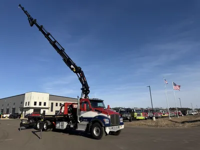 Used 2024 KENWORTH T880 HIAB Truck-Mounted Cranes Minnesota US | Carco Truck & Equipment #1513973