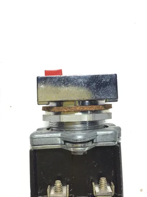 Cutler-Hammer E30DG Compact Pushbutton Operator W/Indicator Light