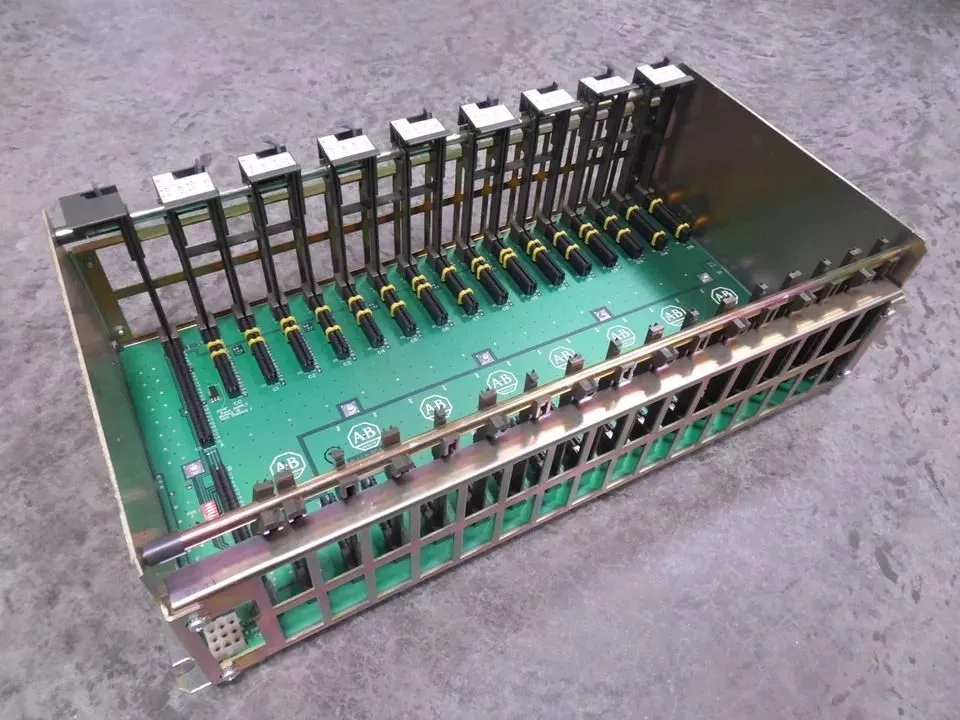 Allen Bradley 1771-A4B PLC-5 16 Slot I/O Chassis Module Used