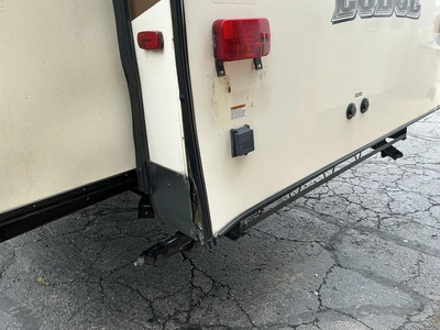 Used 2017 WILDWOOD LODGE 394FKDS Campers, Caravans, Motorhomes Michigan US | Miedema Asset Management Group #1402838