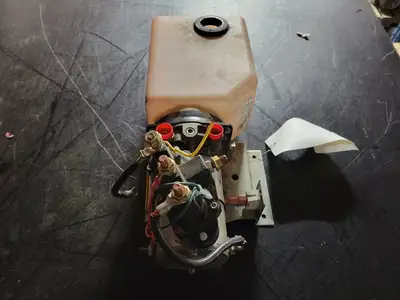 USED LIPPERT COMPONENTS, INC. 141111