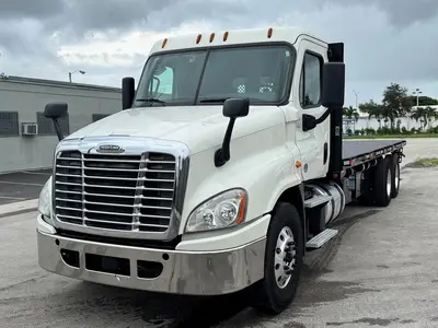 Used 2018 FREIGHTLINER CASCADIA Conventional trucks Florida US | Truck and Van Outlet #1509230