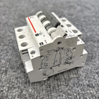 Used Cutler-Hammer C50 WMS3C50 Circuit Breakers California US | Davliegogo LLC #1707497