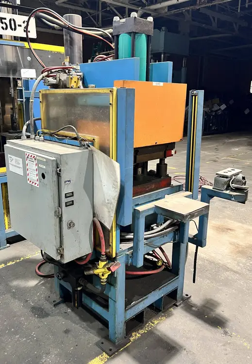 Used CUSTOM CUSTOM AT 30.100 PRESS Air Presses | Alma Machinery #899369