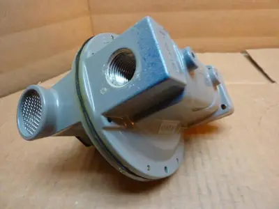 USED FISHER CONTROLS R522-56