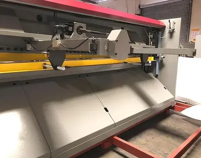 NEW GMC MACHINE TOOLS HS-0825E