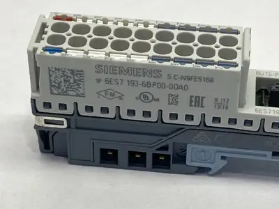 New | in-Stock SIEMENS SIMATIC ET200SP BASE UNIT BU15-P16+A0+2D PLC Chassis | Maverick Industrial Sales #1104227