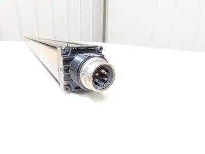 Banner 39578 Mini-Array Emitter Sensor 1057mm 19mm Beam Spacing Light Curtain