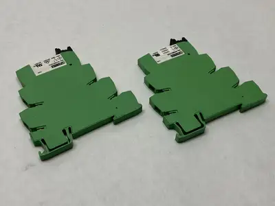 PLC-BSC-24DC/21 | Phoenix Contact  Relay Base 2966016 w/ 2961105 Relay LOT OF 2 - Used
