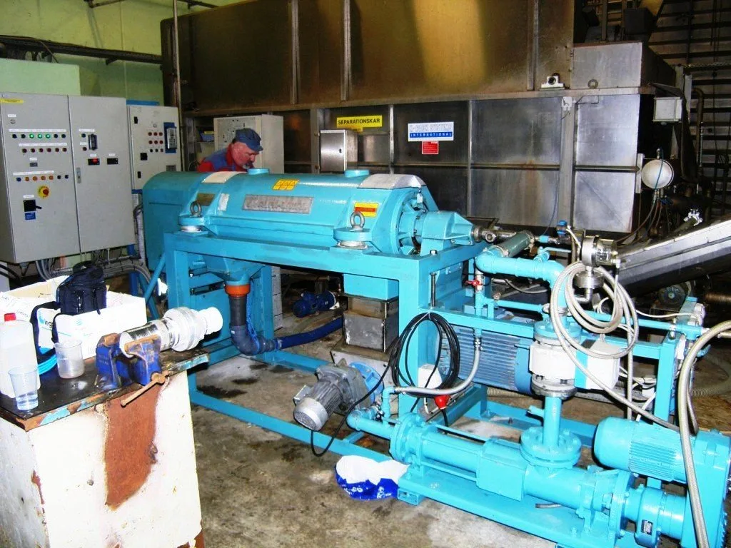 Alfa-Laval AVNX 719B-31G decanter centrifuge in container, 316SS.