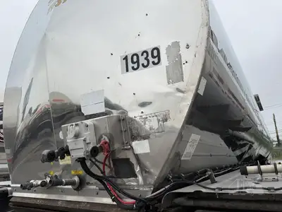 Used 2000 TREMCAR _UNKNOWN_ Tanker Trailers Indiana US | Lakeshore Equipment Sales #1546596
