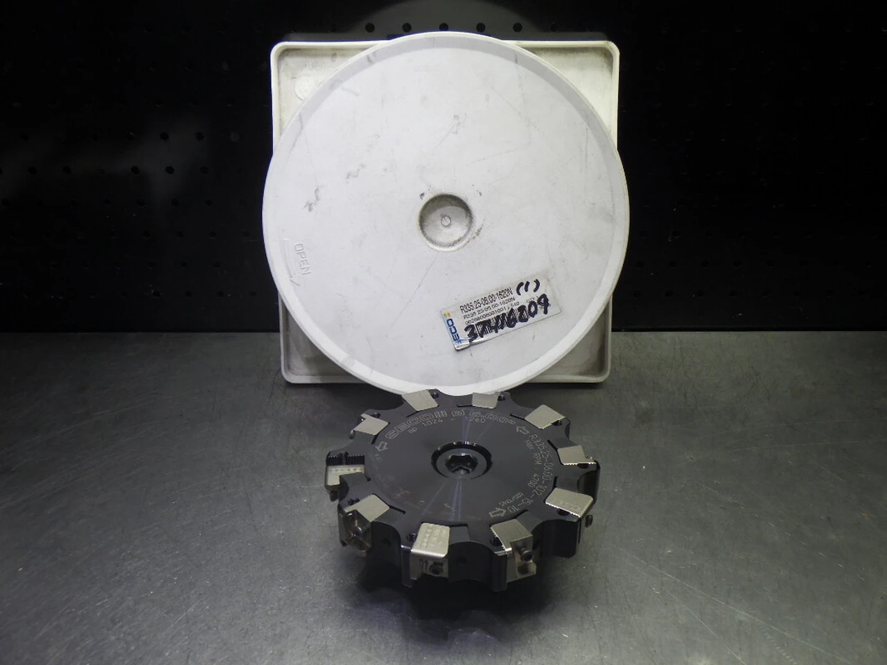 SECO 6" 1.024-1.26" Adjustable Indexable Disc Mill R335.25-6.00-1620N (LOC2528B)