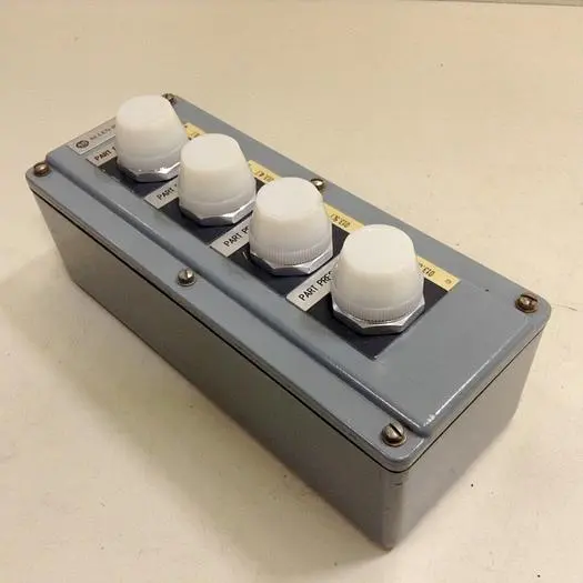 Used ALLEN BRADLEY 800T-4TZM11 SER T Relays & Switches Michigan US | Ideal Machinery #604279