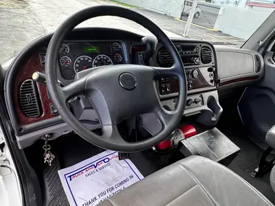 Used 2019 FREIGHTLINER M2 106 Tractors & Trailers Florida US | Truck and Van Outlet #1506258