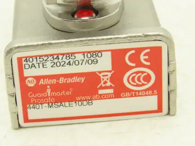 Allen Bradley 440T-MSALE10DB Guardmaster Trapped Key Interlock Switch With Key