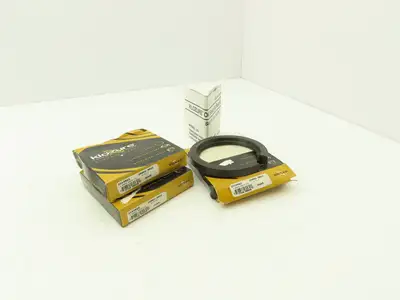 Klozure 25003-5023 Oil Seal Split Mill-Right N 3.00" Shaft 4.00" Bore  Lot of 3
