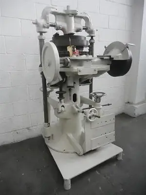 STOKES BB2 33-STATION TABLET PRESS