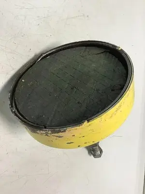 USED METAL FABRICATOR LEVELING PAD