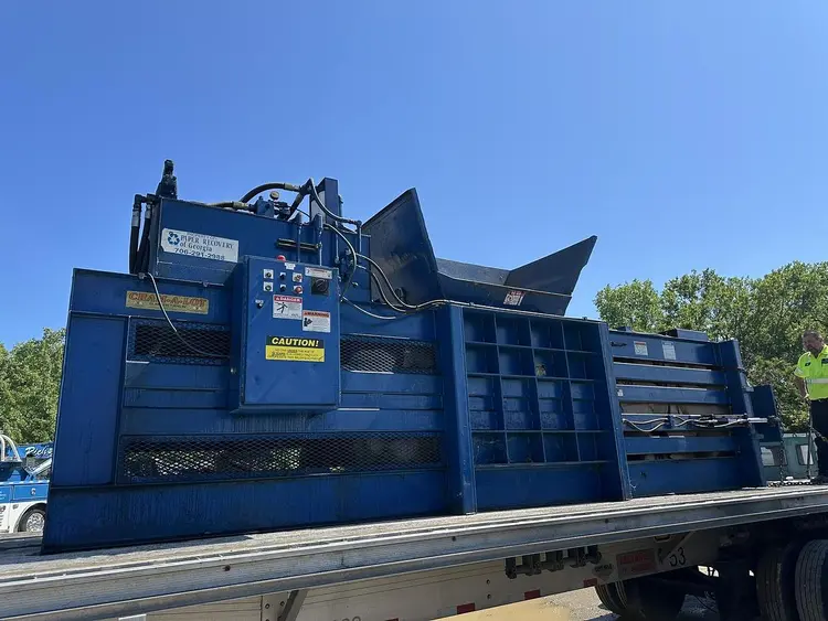 Used CRAM-A-LOT HX-72 CLOSED DOOR MANUAL-TIE BALER Balers Ohio US | Black River Trading #1059827