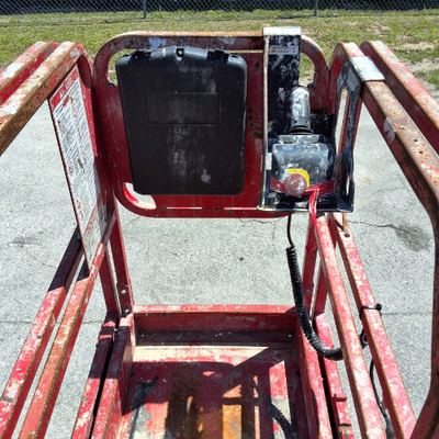 USED 2017 MEC 1330SE