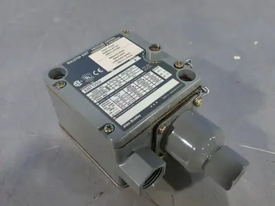 NEW ALLEN BRADLEY 836TT253J