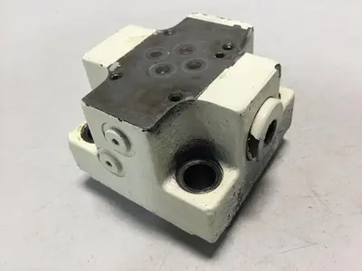 USED VICKERS CVCS25W11S210A00B12