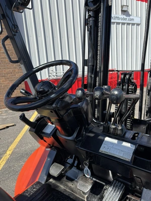 USED 2005 TOYOTA 7FGU25