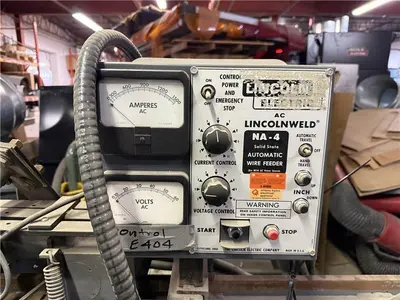 LINCOLNWELD NA-4 Wire Feeder | CNC Pro Equipment (2)