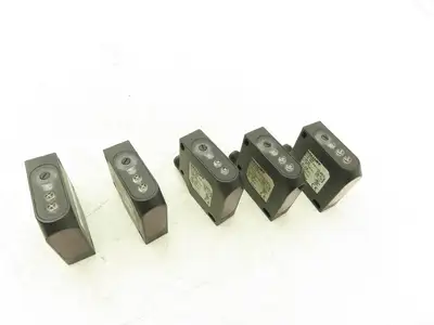 Balluff BOS0089 Cubic Diffuse Sensor w/Different Light Types 60cm Range Lot of 5